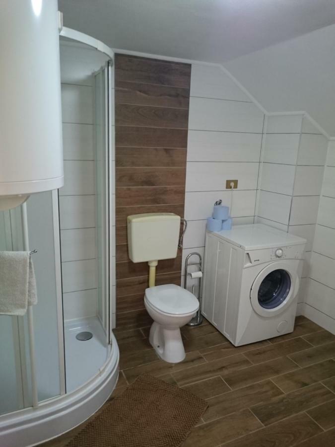 Apartment Sara Umag Bagian luar foto